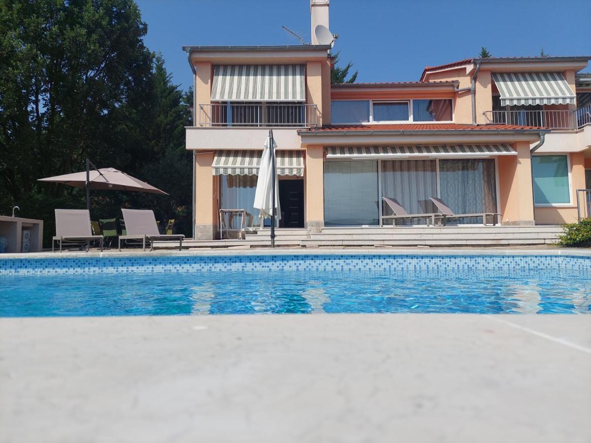 Apartments In Villa Azra 리예카 외부 사진