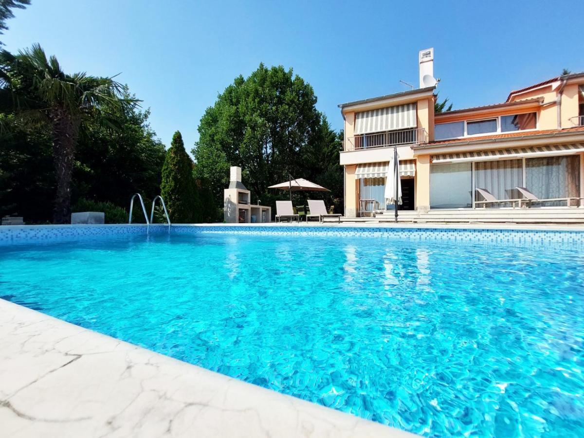 Apartments In Villa Azra 리예카 외부 사진